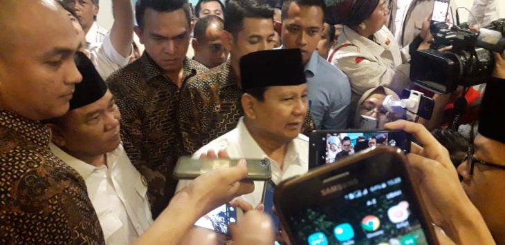 Ketua Dewan Pengurus Pusat (DPP) Gerindra Prabowo usai melantik Brigjen TNI (Purn) Taufik Hidayat menjadi Ketua DPD Gerindra Jabar.