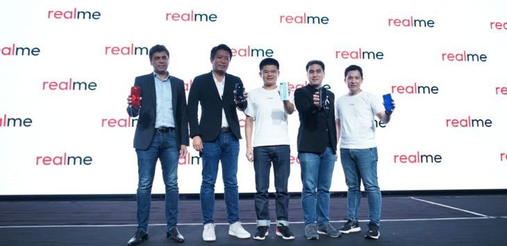 PELUNCURAN: Realme resmi meluncurkan series terbarunya di Jakarta, nantinya Realme 2 series dan C1 tak hanya di Indonesia melainkan se-Asia Tenggara. ( NIDA KHAIRIYYAH/POJOK BANDUNG )
