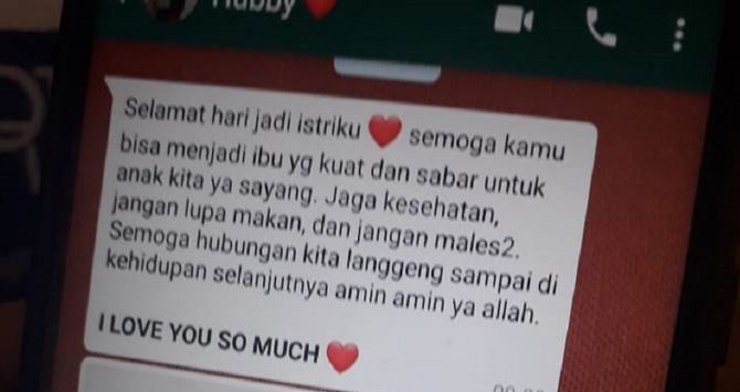 Percakapan WhatsApp antara Deryl dengan istrinya, Luthfiana, beberapa jam sebelum Lion Air JT-610 jatuh. 