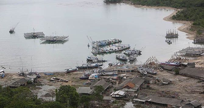 Permukiman di sepanjang pesisir Pandeglang akan ditata ulang karena rawan terhadap tsunami. 