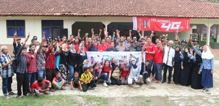 Telkomsel kembali gelar program Baktiku Negeriku  melalui program Employee Volunteering di Desa Salem, Purwakarta.