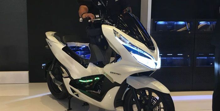 Honda PCX EV bikin sejarah jadi motor listrik pertama yang dijual di Indonesia