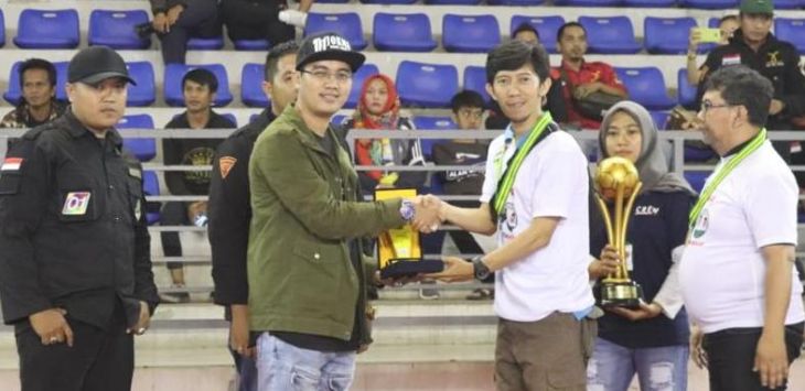 Suasana penutupan Open Tournament Futsal Competition (Jokma) Se-Jawa Barat yang diselenggarakan Jokma Jabar, di GOR Jatinangor Kamis malam (21/2/2019).Foto:Istimewa