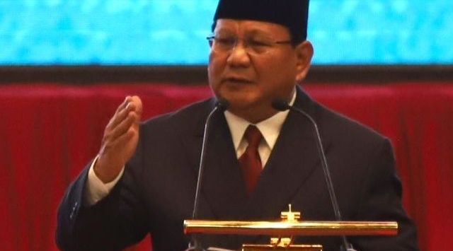 Capres nomor urut 02, Prabowo Subianto. Sekjen DPP PDIP, Hasto Kristiyanto menilai Prabowo terjebak pada persoalan-persoalan lama. 