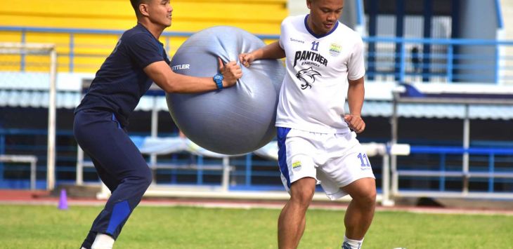 Gelandang Persib