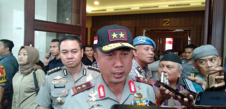 WAWANCARA: Kapolda Jawa Barat, Irjen Pol Agung Budi Maryoto saat diwawancara usai Rakor Forum Koordinasi Pimpinan Daerah (FKPD) dengan Penyelenggara Pemilu di Ballroom Sudirman, Jalan Jenderal Sudirman, Kota Bandung, Selasa (2/4/2019).