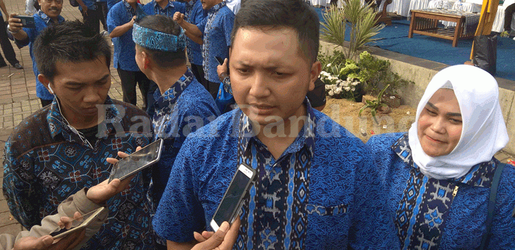 Foto : Rian Firmansyah Calon Legislatif dari partai Nasdem untuk Dapil 2 Jawa Barat mencangkup Kabupaten Bandung dan Kabupaten Bandung Barat.
(foto : MUHAMMAD HABIBIE/RADAR BANDUNG)