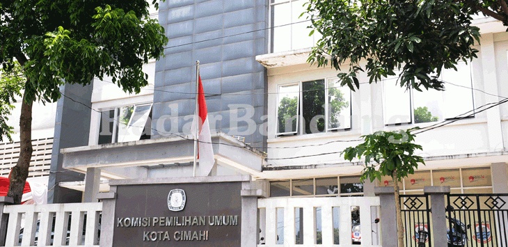 ILUSTRASI : Gedung kantor Komisi Pemilihan Umum (KPU) Kota Cimahi, Jalan Pesantren.
(foto : TAOFIK ACHMAD HIDAYAT/RADAR BANDUNG)