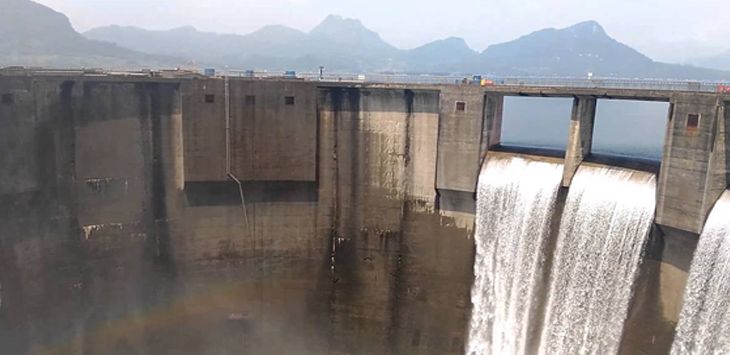 PENDANGKALAN: Pendangkalan yang terjadi di Sungai Citarum mengakibatkan air dari Waduk Jatiluhur tidak bisa mengalir secara maksimal ke wilayah hilir.
( IST ) 
