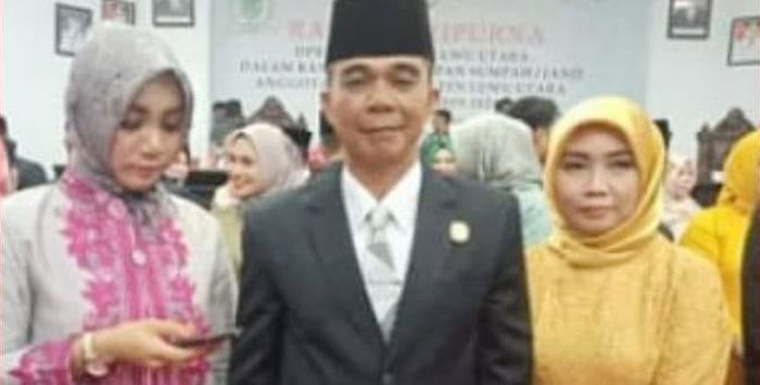 Andi Sukma bersama istrinya.