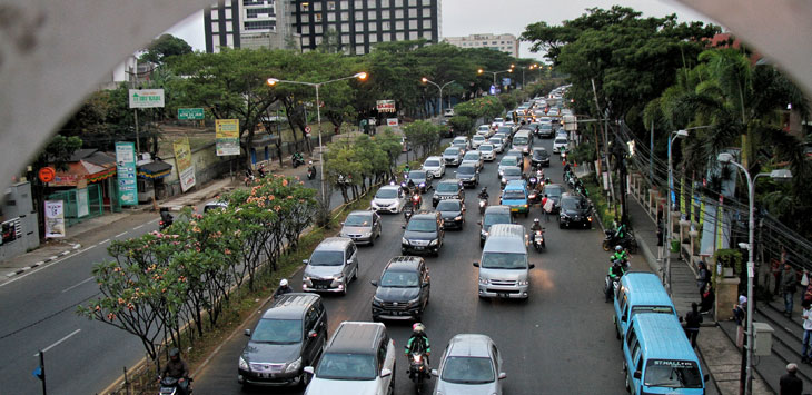 MACET: Antrean kendaraan memadati Jalan Pasteur, Kota Bandung, menuju Jalan Tol Pasteur, Minggu (6/9/2019).
(TAOFIK ACHMAD HIDAYAT/RADAR BANDUNG)
