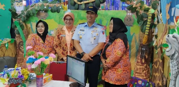 Pembina Yasarini Kol. Pnb Bonang Bayu Aji, disela acara Angkasa Expo 2020 di BTC Mall Bandung,Sabtu (22/2/2020).