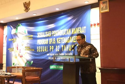 SOSIALISASI: BP Jamsostek Cabang Bandung Soekarno Hatta menggelar sosialisasi tentang kenaikan manfaat Program JKK dan JKM, yang dihadiri 75 perusahaan strategis dan 15 mitra PLKK di wilayah Bandung dan Kabupaten.