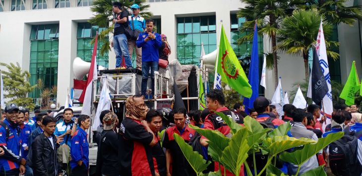 Aksi buruh Kabupaten Bandung Barat belum lama ini