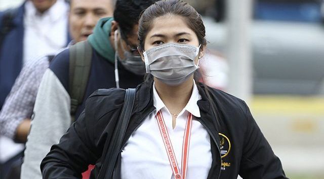 BANTUAN: BPJAMSOSTEK salurkan bantuan berupa masker dan hand sanitizer kepada Pekerja di Indonesia dan Pekerja Migran Indonesia (PMI), sebagai upaya pencegahan mewabahnya virus corona (Covid-19). (foto: ist)