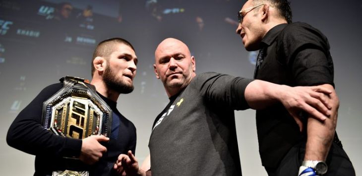 Suasana usai konferensi pers UFC 249 antara Khabib Nurmagomedov dan Tony Ferguson berlangsung memanas.