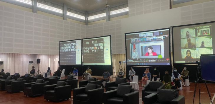 Suasana wisuda daring Universitas Jenderal Achmad Yani 2021. (Dok. UNJANI) 