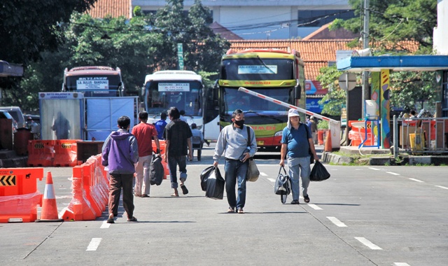 Terminal, Stasiun Dan Bandara Di Bandung Ditutup Karena Larangan Mudik ...