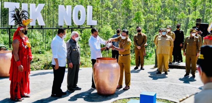 Ridwan Kamil Serahkan Air dan Tanah 27 Kabupaten/ Kota Dukung IKN Nusantara. (ist)