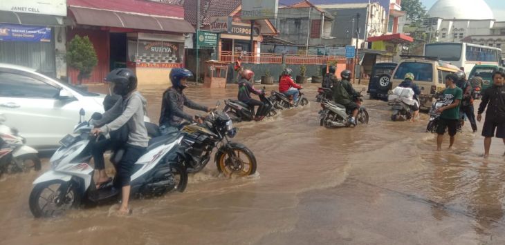 Badan Penanggulangan Bencana Daerah (BPBD) Kabupaten Bandung mengimbau seluruh aparat di Kabupaten Bandung untuk siaga mengantisipasi bencana. (Job/ Radar Bandung