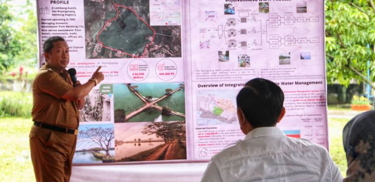 MEMAPARKAN: Plt Wali Kota Bandung, Yana Mulyana sempat memaparkan tentang IPAL Bojongsoang dan penanganan limbah domestik di Kota Bandung. (ist)