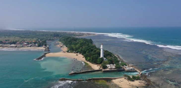 Pantai Santolo, Jawa Barat.

(Dok Disbudpar Jabar)