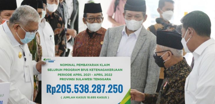 Wapres Serahkan Manfaat Program Dan Beasiswa BPJS Ketenagakerjaan