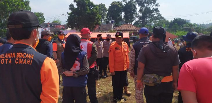 PELATIHAN: Walikota Cimahi Ngatiyana saat menghadiri pelatihan tim reaksi cepat (TRC) penanggulangan bencana kota Cimahi. Moch. Bima Dwipratio/ JOB 3