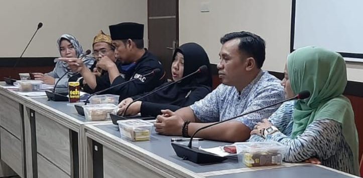 SUASANA: Audiensi DKKC Kota Cimahi dengan DPRD komisi 4 di Gedung DPRD Kota Cimahi, kemarin. AGUNG EKO SUTRISNO/RADAR BANDUNG