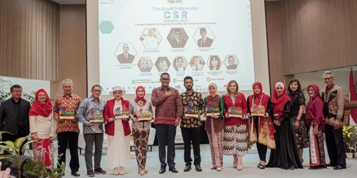 Universitas Indonesia Membangun (Inaba) Menerima Penghargaan Great Indonesian CSR Award 2023.