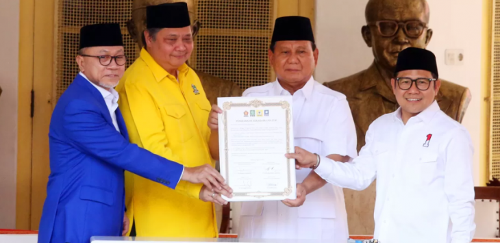 Ketua Umum Partai Gerindra Prabowo Subianto bersama Ketua Umum Partai Golkar Airlangga Hartarto, Ketua Umum PKB Muhamimin Iskandar dan Ketum PAN Zulkifli Hasan saat mendeklarasikan dukungannya kepada Ketum Gerindra Prabowo Subianto sebagai Capres 2024 di Museum Perumusan Naskah Proklamasi, Menteng, Jakarta Pusat, Minggu (13/8/2023). Foto: Miftahul Hayat/Jawapos