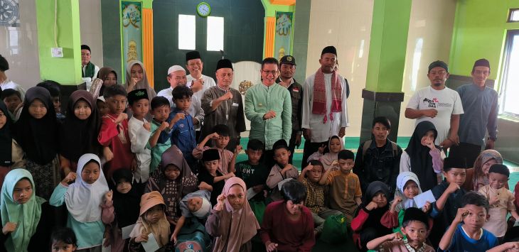 Bupati Bandung Dadang Supriatna bersama jajaran dan BPJS Ketenagakerjaan Bandung Bojong soang melaksanakan Jumling.