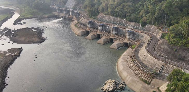 Pembangkit Listrik Tenaga Air (PLTA) Cirata berkapasitas 1.000 megawatt yang berada di Kabupaten Purwakarta dan Bandung Barat, Jawa Barat sebagai salah satu pembangkit EBT yang terdaftar dalam sistem pelacakan elektronik dari APX TIGRs dan diakui secara internasional untuk mengeluarkan REC.