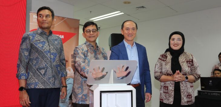 Generali Indonesia dan Bank Victoria resmi meluncurkan produk bancassurance BeSMART Lite, sebuah produk inovatif yang memberikan kenyamanan dan rasa tenang dengan manfaat pasti melalui perlindungan jangka panjang dan fleksibilitas sesuai dengan kebutuhan nasabah. (istimewa)