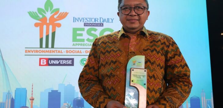 Berkat berbagai terobosan di bidang ini, bank bjb berhasil meraih penghargaan Appreciated Governance ESG Report dari B Universe Media dalam ajang Investor Daily Indonesia ESG Appreciation Night 2024 yang diselenggarakan di The Westin Hotel, Jakarta (25/11/2024). For pojokbandung