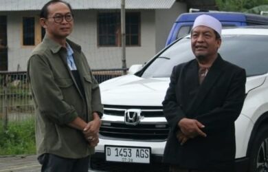 Berkunjung ke Ponpes Insan Mandiri Cigadung Kota Bandung, Cawalkot Dandan Riza Wardana Didoakan Menang