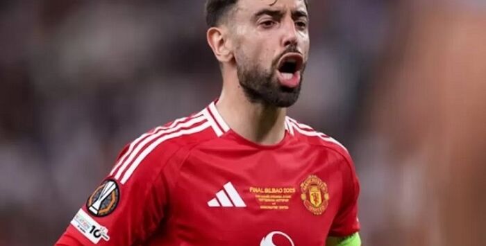 Bruno Fernandes saat berlaga bersama Manchester United. Bruno tolak tawaran Al Hilal. Foto : Dokumentasi UEL