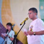 Wakil Gubernur Jawa Barat Erwan Setiawan Memberikan Sambutan pada Acara Peringatan Hari Anak Nasional (HAN) Tingkat Provinsi Jawa Barat di Sport Jabar Arcamanik Jl. Pacuan Kuda, Sukamiskin, Kota Bandung, Minggu (27/7/2025) (RizalFs/Dokpim Jabar)