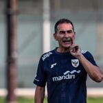 Ketua Umum PSSI Erick Thohir Pastikan Posisi Pelatih Timnas Indonesia U-23 Gerald Vanenburg Tetap Aman