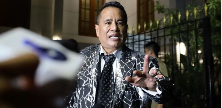 Kuasa Hukum Eks Mendikbudristek Nadiem Makarim, Hotman Paris, membantah tudingan bahwa kliennya bersalah. FOTO : DERY RIDWANSAH/ JAWAPOS.COM. 