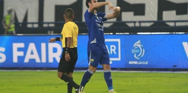 Penggawa Persib Bandung Andrew Jung saat selebrasi gol ke gawang lawan.Foto : Taofik Achmad Hidayat/Pojok Bandung 