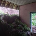 Tertimpa Longsor, Warga di Kampung Cibitung, Desa Ganjarsari, Kecamatan Cikalongwetan, Kabupaten Bandung Barat Terluka