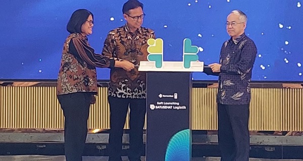 
Menkes Budi Gunadi Sadikin Resmikan Platform SATUSEHAT yang memungkinkan riwayat kesehatan pasien diakses secara digital. Foto : Hasyim Ashari/Disway



