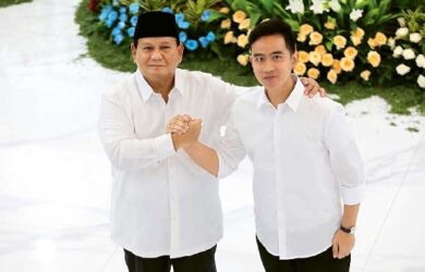 Dua Tahun Pemerintahan Prabowo-Gibran, SMRC: 53,4 Persen Publik Tidak Puas, Poltracking: 64,8 Persen Warga Percaya Pemerintah