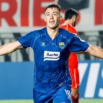 Persib Bandung Lawan Melbourne Victory, Perebutan Puncak Klasemen